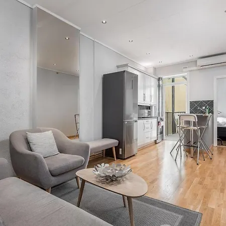 Daire Large Flat With Balcony In Prime Location. Eg2 *